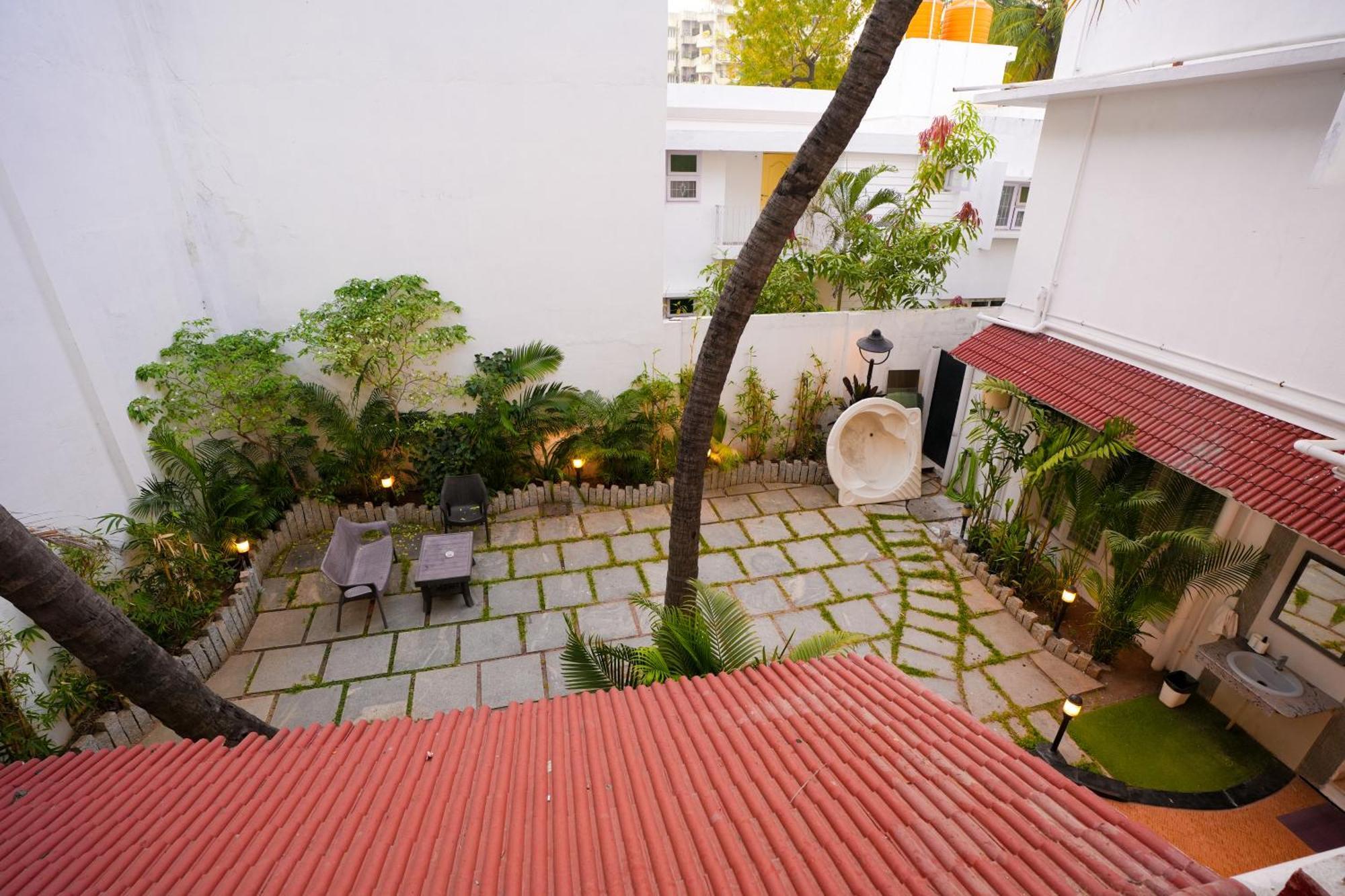 Avenue 11 Boutique Residences, Poes Garden Madrás Exterior foto